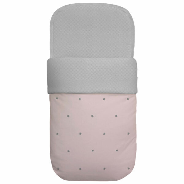 Saco para capazo polipiel rosa bordado estrellas gris napoles gris Por su forma y tamaño apto para todo tipo de capazos.