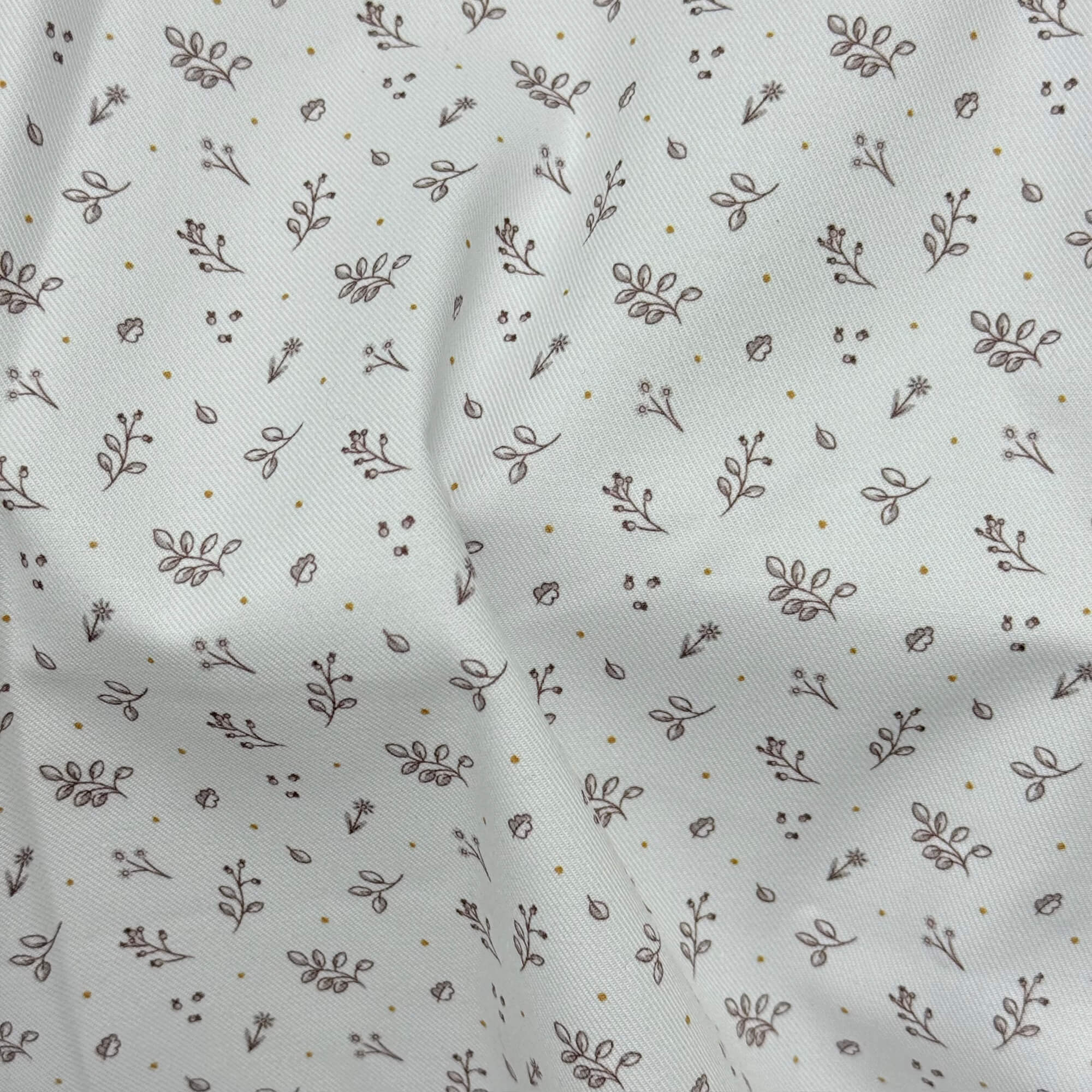 batista-estampada-luan-tostado