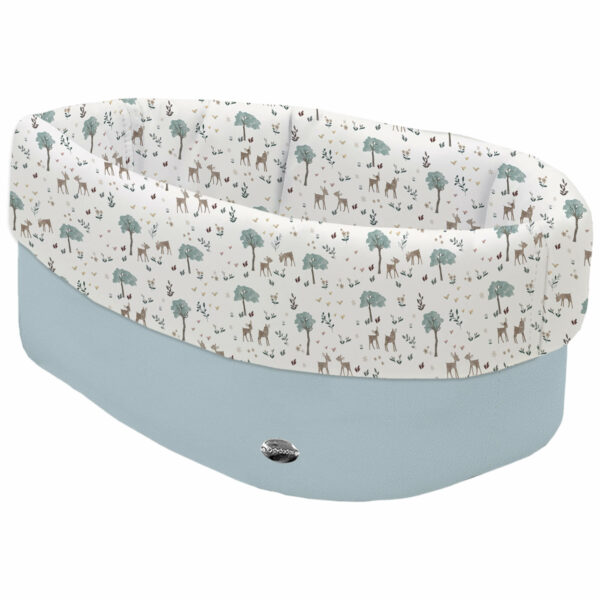 Cesta de Baño por fuera en tejido polipiel color azulado; por dentro y vuelta en tejido villela estampado colección Bambi