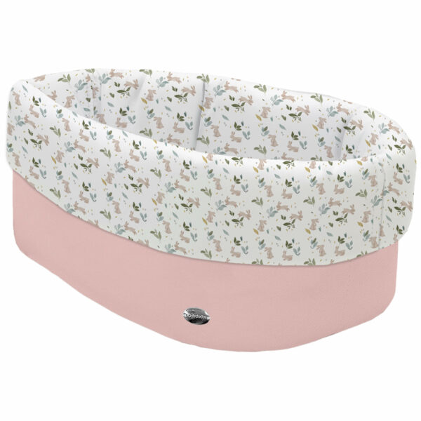 Cesta de Baño por fuera en tejido polipiel color rosado; por dentro y vuelta en tejido villela estampado colección Altea