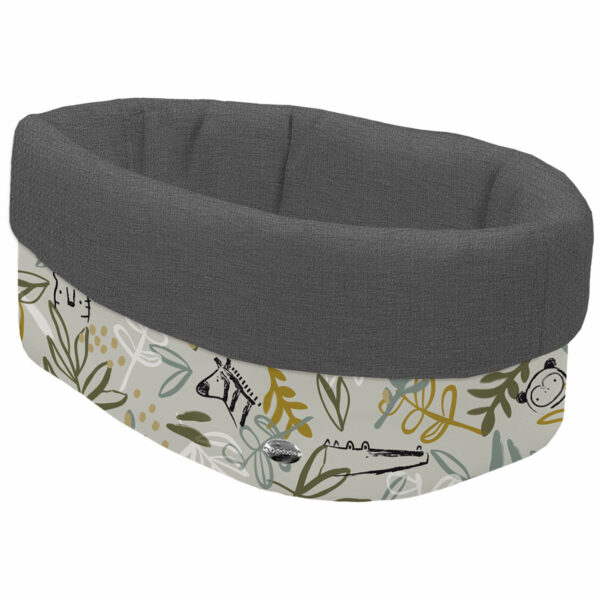 Cesta de Baño por fuera en tejido polipiel estampada Marco; por dentro tejido villela de algodón en liso color gris marengo