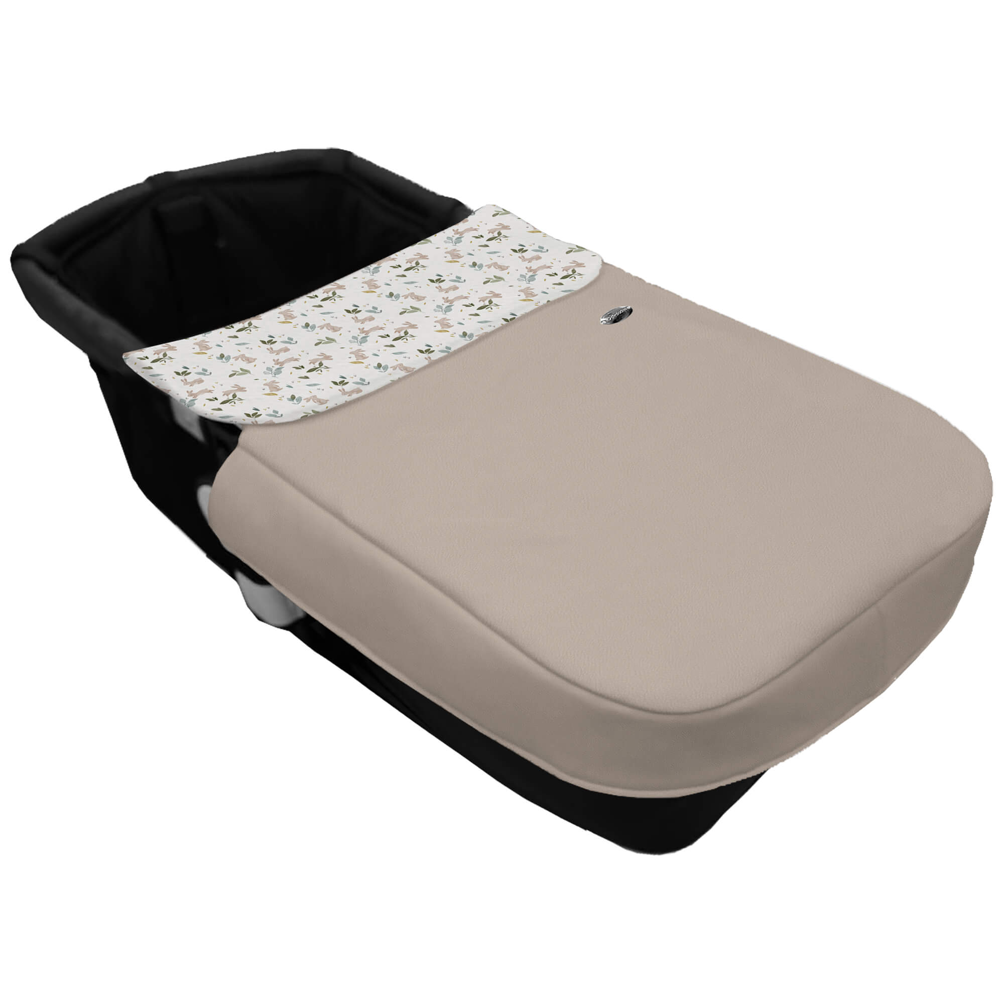 Colcha para Capazo con Cinturón en polipiel color tostado. Babero pelo estampado Altea Colcha para Capazo con Cinturón en tejido polipiel muy suave color tostado. Para el babero pelo estampado Altea