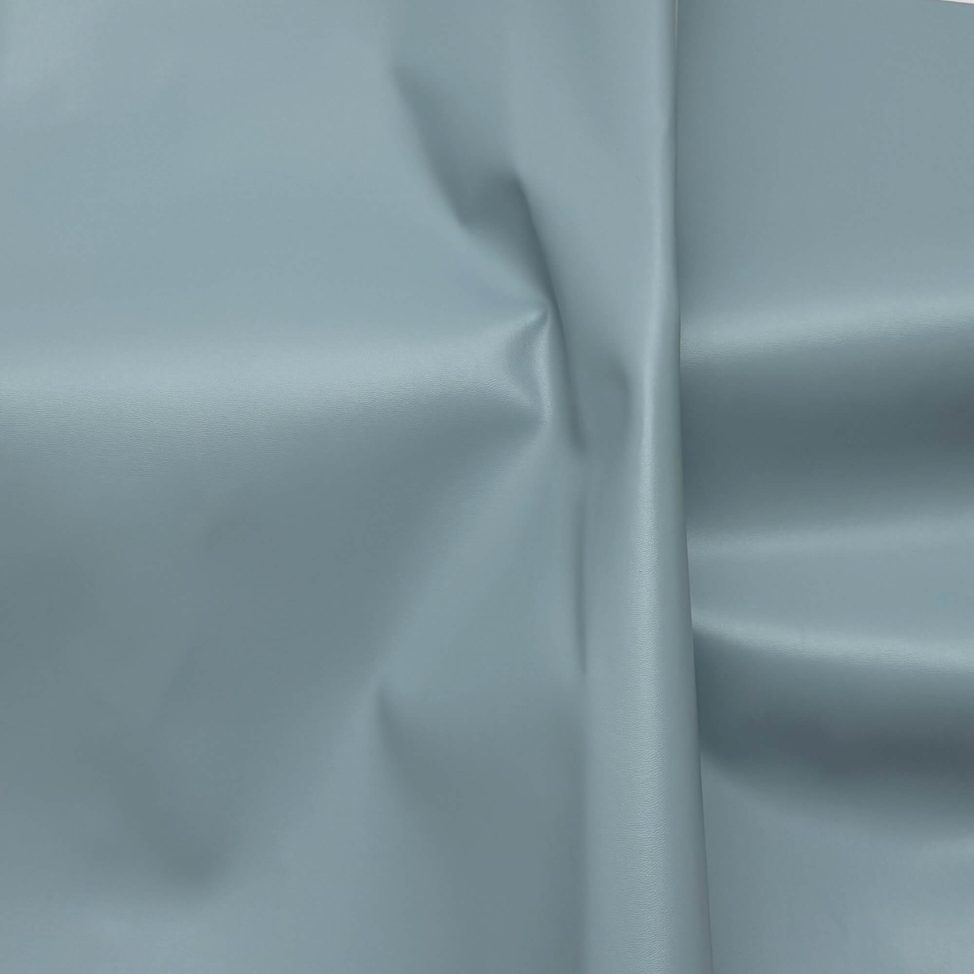 polipiel-azulado una polipiel muy suave y agradable. Para el interior pelo liso color azuleto