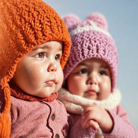 Gorros Bebé: Escudo Esencial contra Sol y Frío ☀️❄️